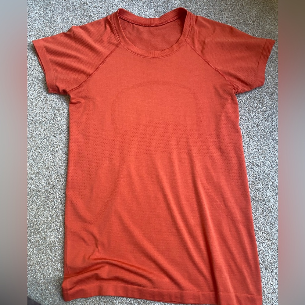 Lululemon swift Tshirt